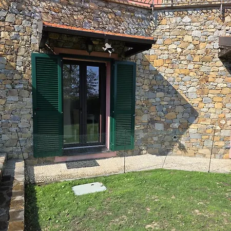 Apartment In Con Piscina Ad
